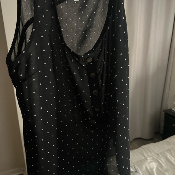 Sheer Volcom sleeveless blouse - Picture 2 of 2